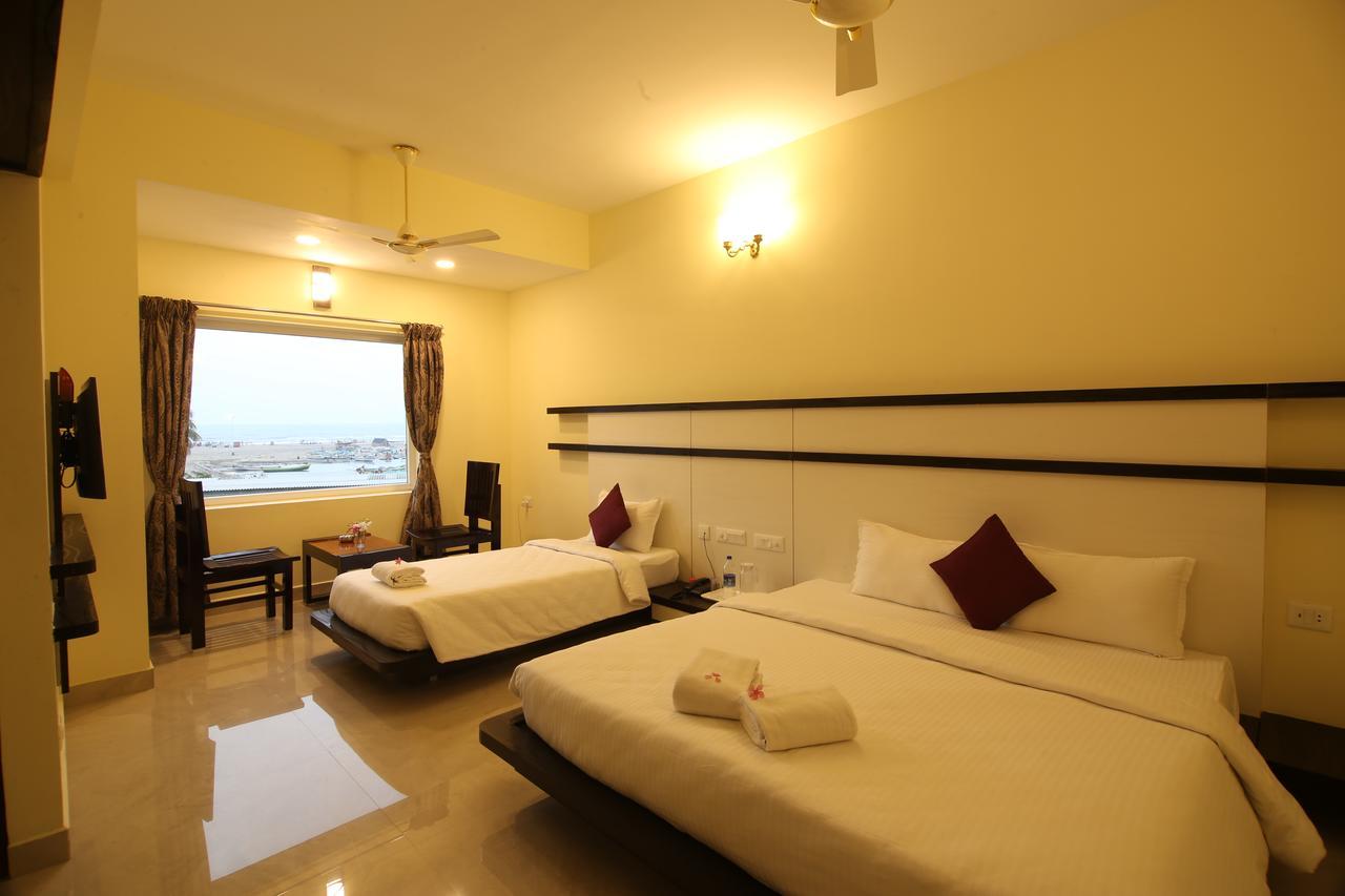 Sri Gnana Vedha Beach Residency Velankanni Extérieur photo
